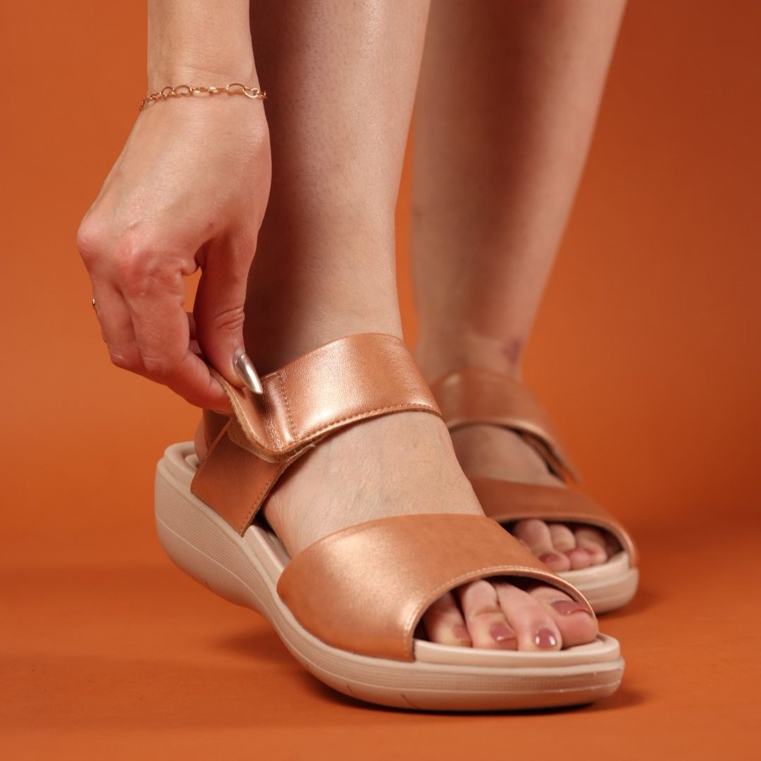 SANDALIA ULTRACONFORTO DE VELCRO MARLLY